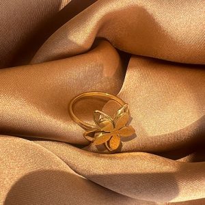 Stainless Steel Golden Yellow Three-Dimensional Flower Single Ring